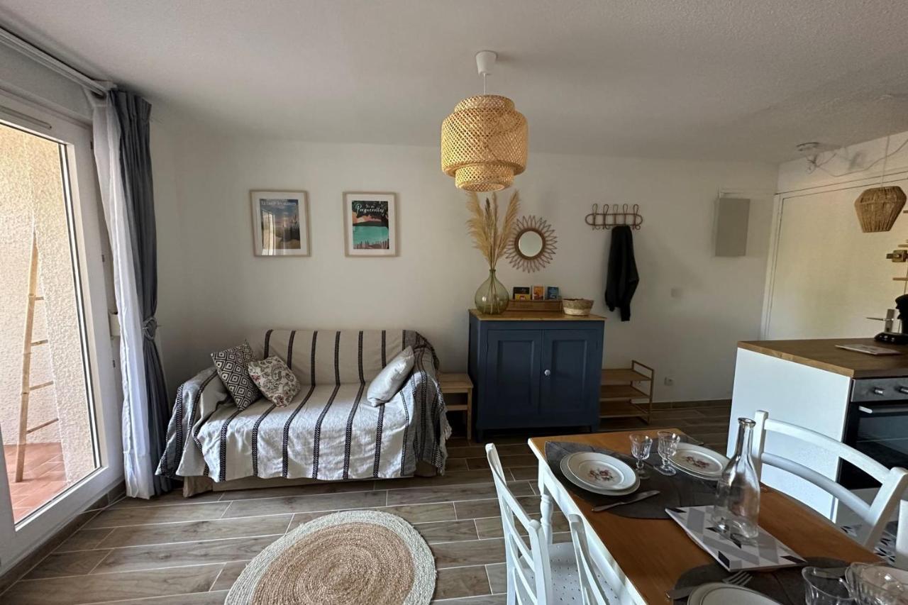 Very Cosy Apartment At 200 M From The Beaches La Londe-les-Maures Esterno foto
